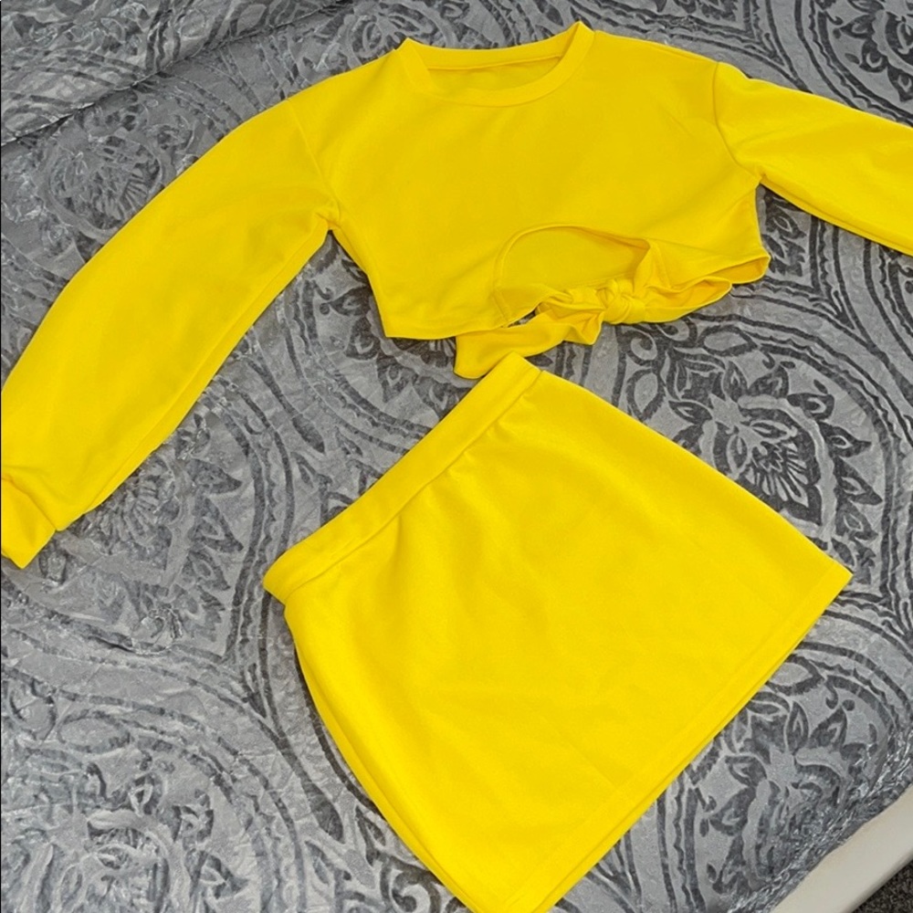 2 piece Long Sleeve Skirt Set